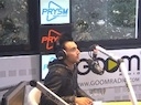 Tristan Garner dans les studios - 
	Tristan Garner de retour dans ...